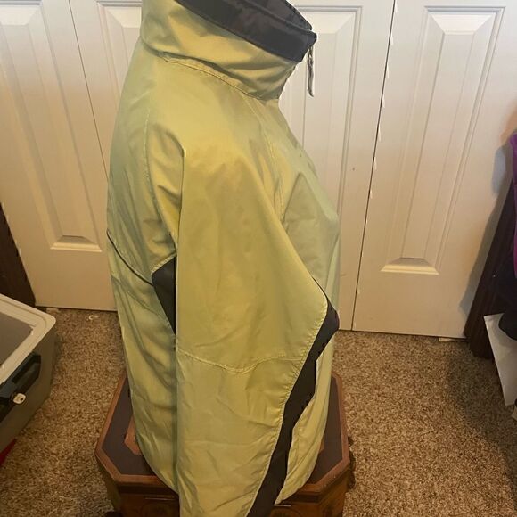 Columbia Womens Medium Light Green Full zip Rain Jacket - Picture 4 of 5